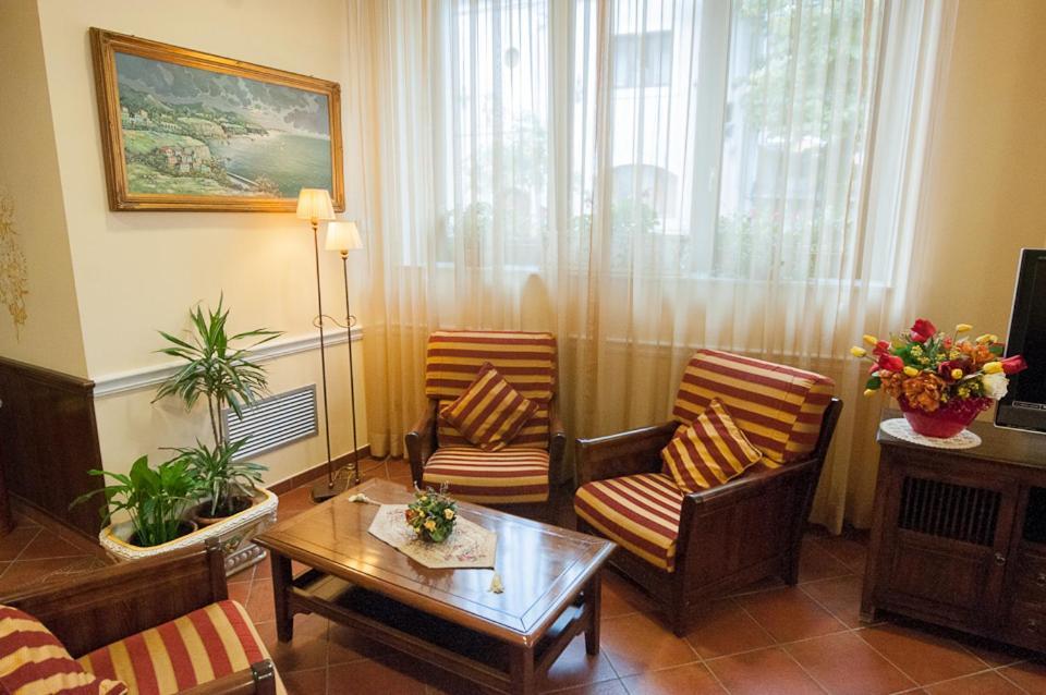 פסקאסרולי Hotel Garni Posta מראה חיצוני תמונה